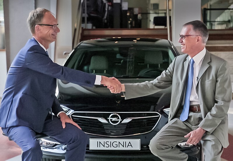 Opel a Vauxhall se stávají součástí skupiny PSA